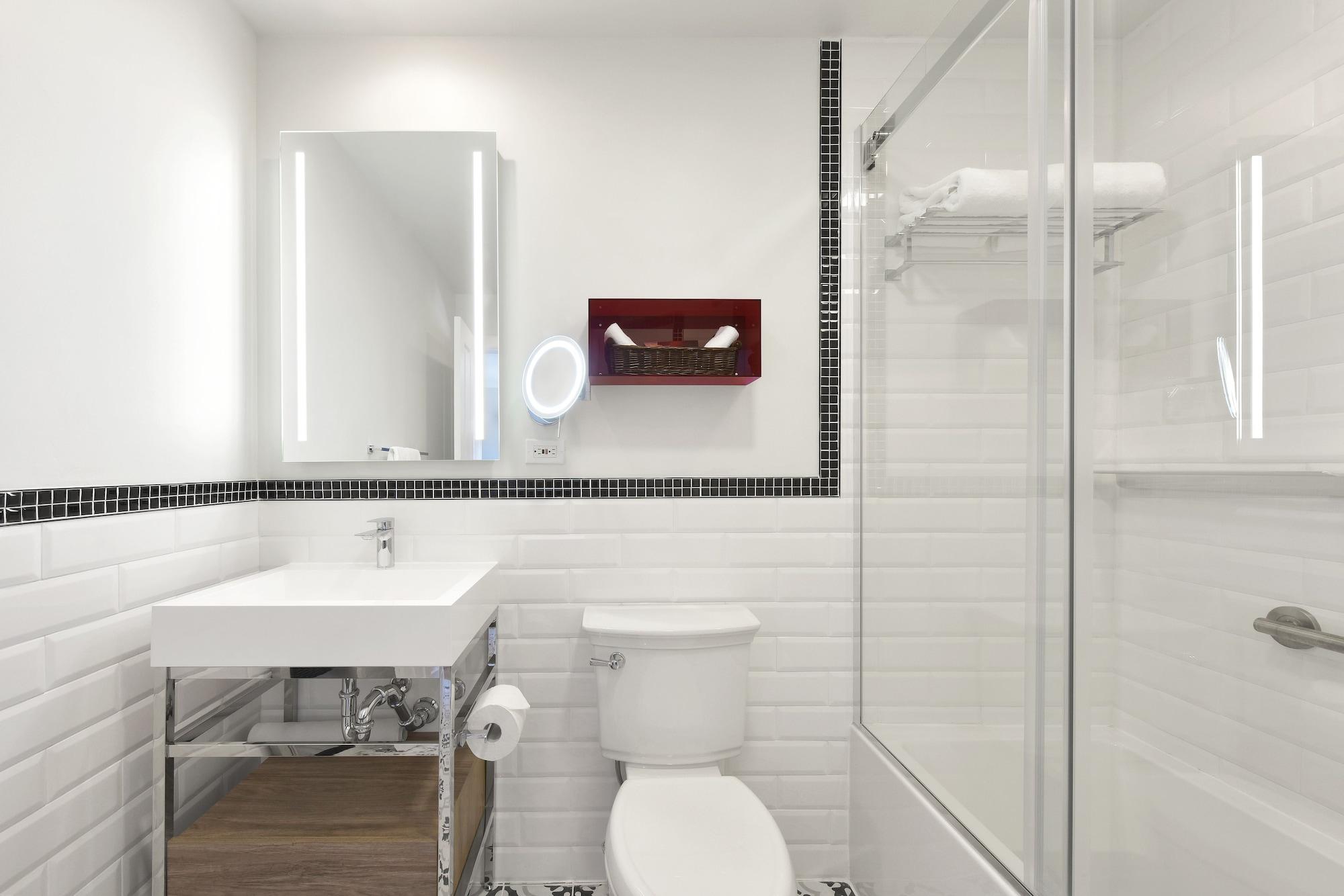 Hotel Bonaparte Montreal Luaran gambar
