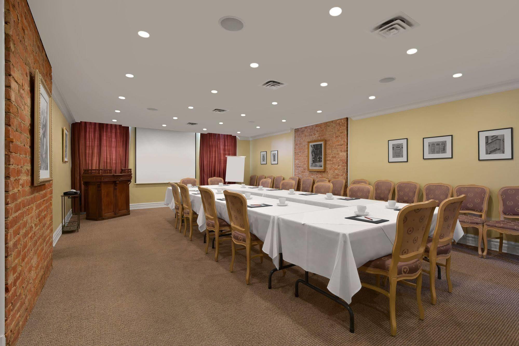 Hotel Bonaparte Montreal Luaran gambar